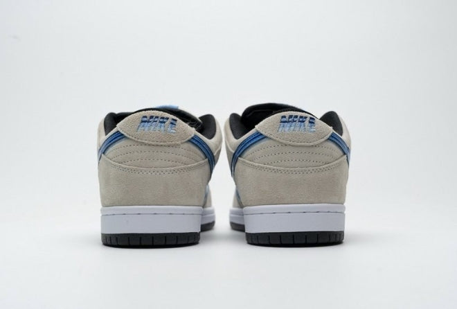 les baskets Nike SB Dunk femme Low sont un témoignage de l'engagement de Nike à combiner style et innovation.