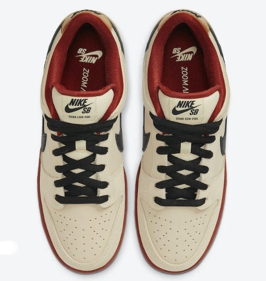 les baskets Nike SB Dunk femme Low sont un témoignage de l'engagement de Nike à combiner style et innovation.