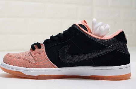 les baskets Nike SB Dunk femme Low sont un témoignage de l'engagement de Nike à combiner style et innovation.