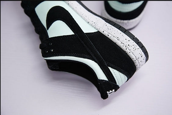 les baskets Nike SB Dunk femme Low sont un témoignage de l'engagement de Nike à combiner style et innovation.