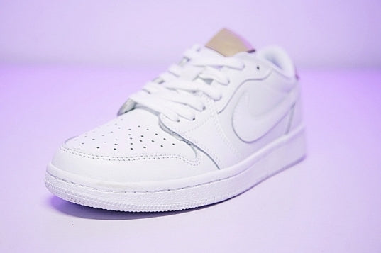 les baskets Nike SB Dunk femme Low sont un témoignage de l'engagement de Nike à combiner style et innovation.