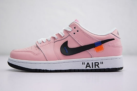 les baskets Nike SB Dunk femme Low sont un témoignage de l'engagement de Nike à combiner style et innovation.