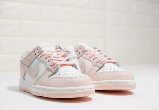 les baskets Nike SB Dunk femme Low sont un témoignage de l'engagement de Nike à combiner style et innovation.