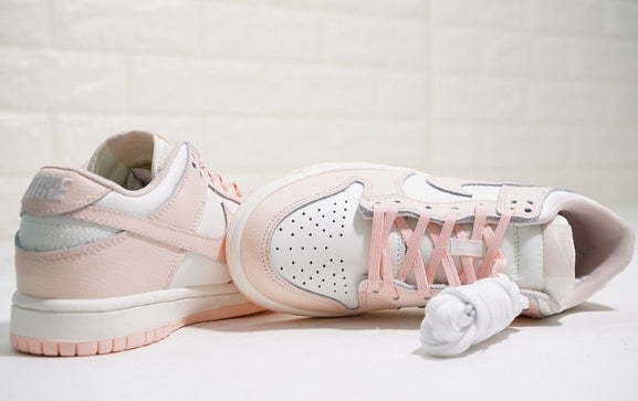 les baskets Nike SB Dunk femme Low sont un témoignage de l'engagement de Nike à combiner style et innovation.