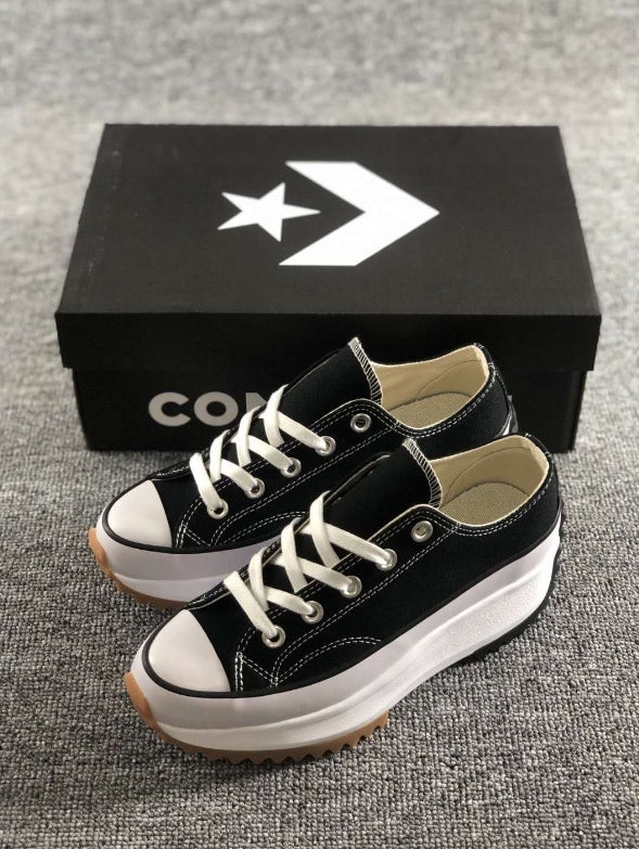Les baskets Converse Femme se distinguent par leur design iconique et leur esthétique vintage. exceptionnel les couleurs de l'Amérique