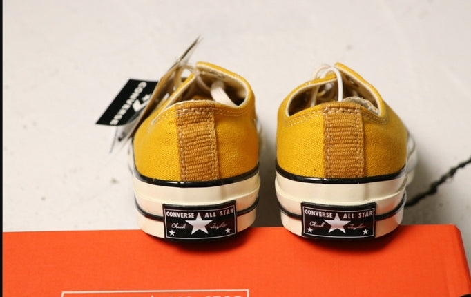 Les baskets Converse Femme se distinguent par leur design iconique et leur esthétique vintage. exceptionnel les couleurs de l'Amérique