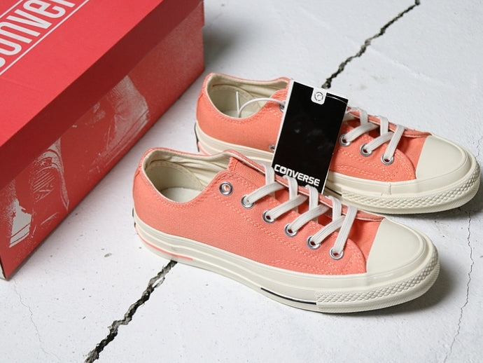 Les baskets Converse Femme se distinguent par leur design iconique et leur esthétique vintage. exceptionnel les couleurs de l'Amérique