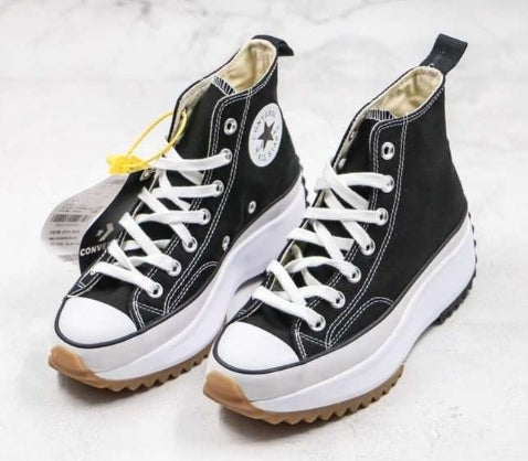 Les baskets Converse Femme se distinguent par leur design iconique et leur esthétique vintage. exceptionnel les couleurs de l'Amérique