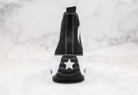 Les baskets Converse Femme se distinguent par leur design iconique et leur esthétique vintage. exceptionnel les couleurs de l'Amérique