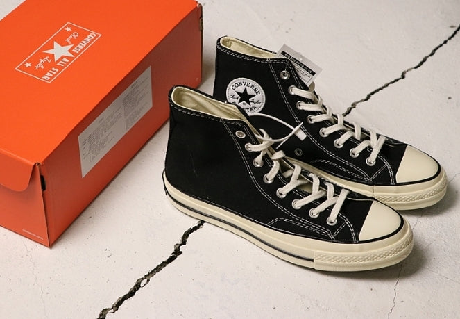 Les baskets Converse Femme se distinguent par leur design iconique et leur esthétique vintage. exceptionnel les couleurs de l'Amérique