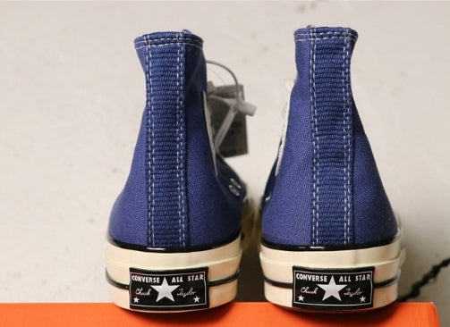 Les baskets Converse Femme se distinguent par leur design iconique et leur esthétique vintage. exceptionnel les couleurs de l'Amérique