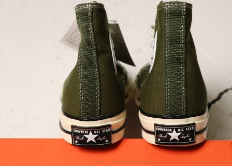 Les baskets Converse Femme se distinguent par leur design iconique et leur esthétique vintage. exceptionnel les couleurs de l'Amérique
