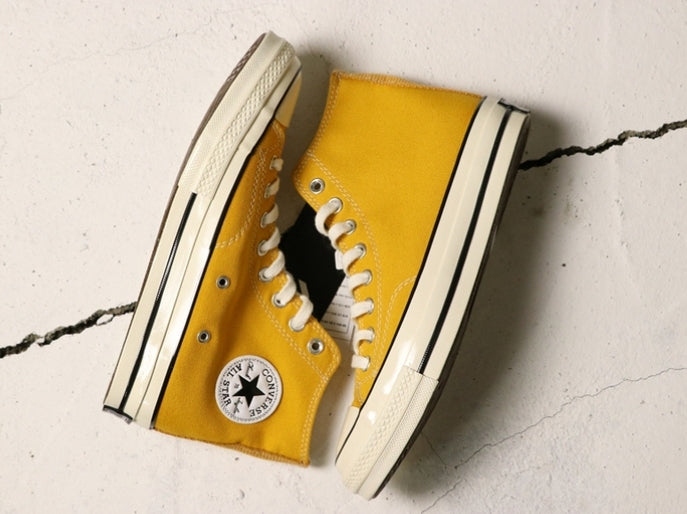 Les baskets Converse Femme se distinguent par leur design iconique et leur esthétique vintage. exceptionnel les couleurs de l'Amérique