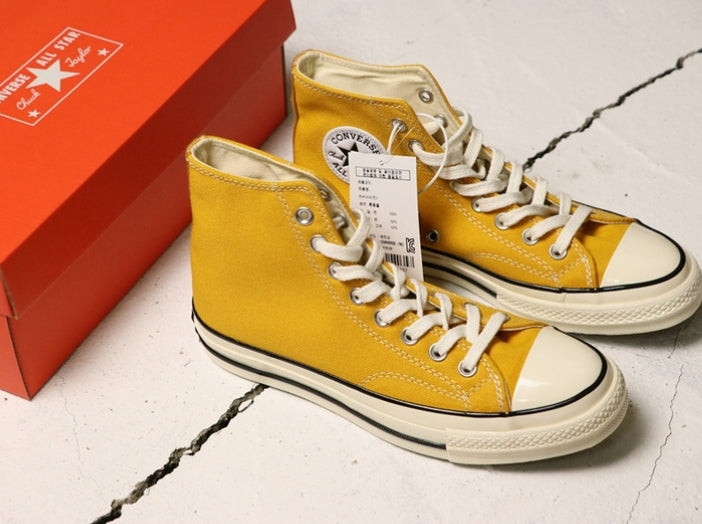 Les baskets Converse Femme se distinguent par leur design iconique et leur esthétique vintage. exceptionnel les couleurs de l'Amérique