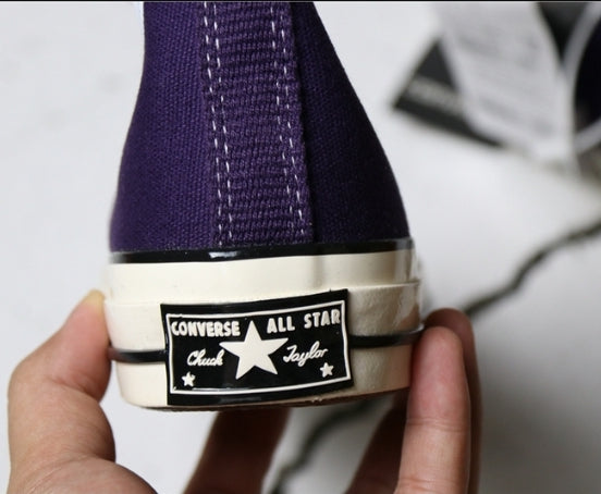 Les baskets Converse Femme offrent un style emblématique et une performance exceptionnelle.
De plus, leur design distinctif