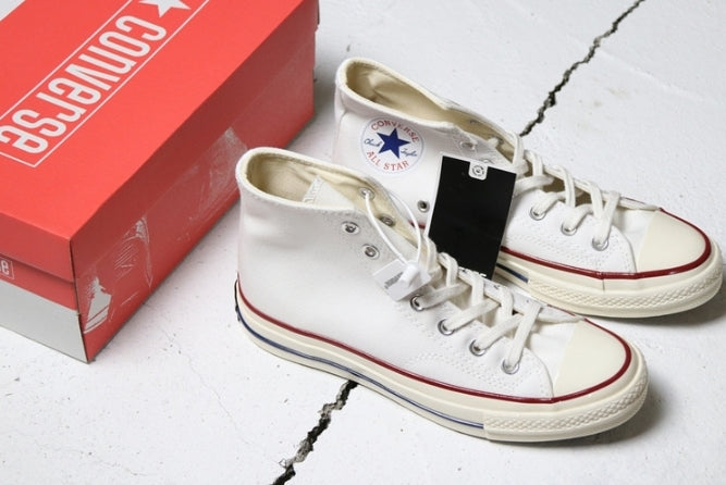 Les baskets Converse Femme se distinguent par leur design iconique et leur esthétique vintage. exceptionnel les couleurs de l'Amérique