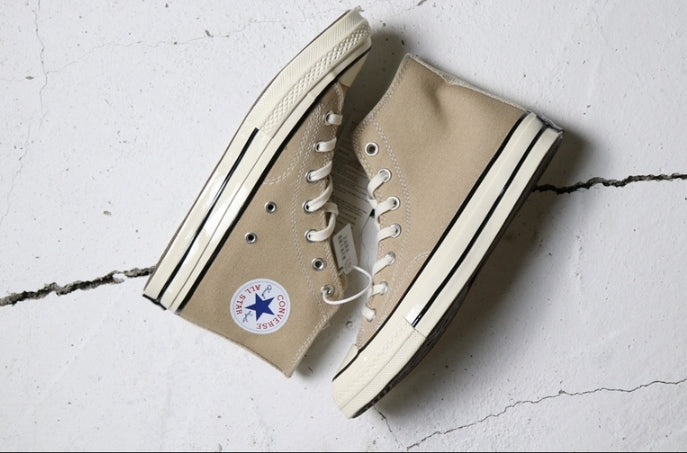 Les baskets Converse Femme se distinguent par leur design iconique et leur esthétique vintage. exceptionnel les couleurs de l'Amérique