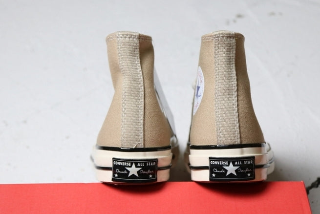 Les baskets Converse Femme se distinguent par leur design iconique et leur esthétique vintage. exceptionnel les couleurs de l'Amérique