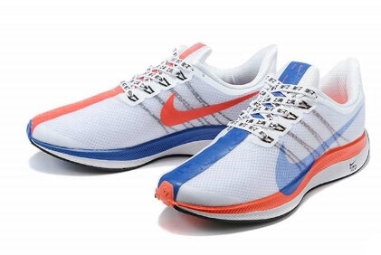 Les baskets Nike Air Zoom Femme se démarquent par leur design sportif et moderne, conçu pour maximiser les performances exceptionnelles