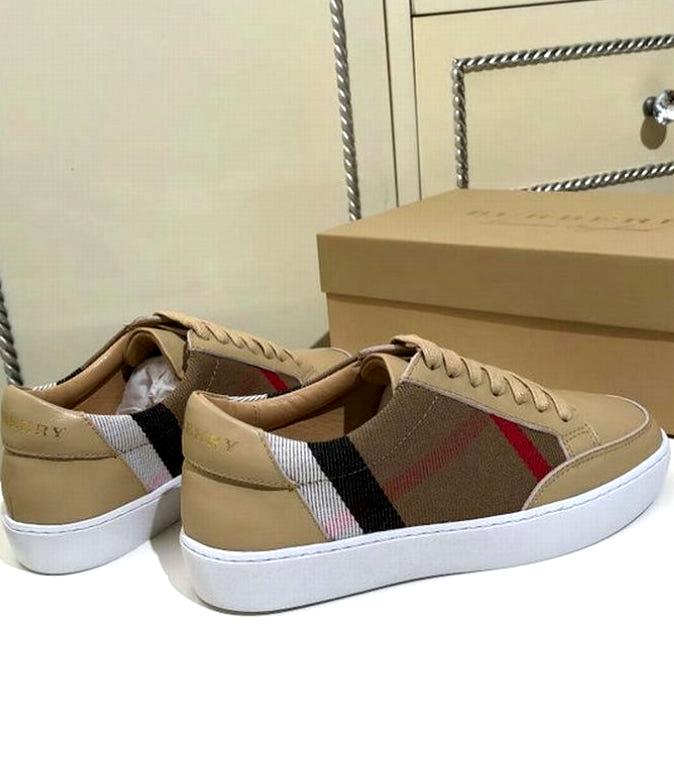 les chaussures Burberry Femme sont un témoignage de l'engagement de Burberry à combiner style et sophistication.