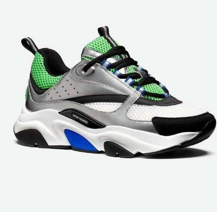 Les sneakers Dior Femme incarnent l’alliance parfaite entre élégance intemporelle et design contemporain. Exceptionnel avant-gardistes