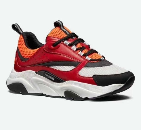 Les sneakers Dior Femme incarnent l’alliance parfaite entre élégance intemporelle et design contemporain. Exceptionnel avant-gardistes