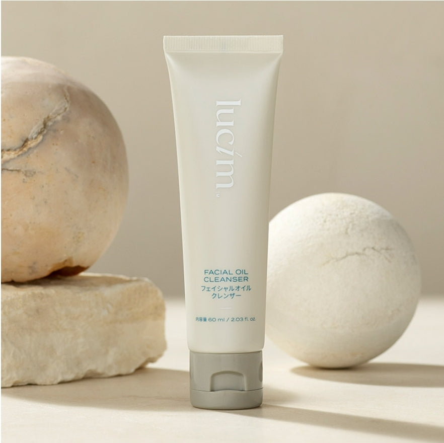 La gamme Lucim Ariix est conçue pour offrir des soins esthétiques haut de gamme qui répondent aux besoins spécifiques de votre peau, tout en révélant son éclat naturel.