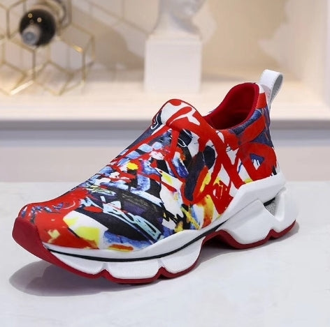 les sneakers Christian Louboutin Femme sont un témoignage de l'engagement de Christian Louboutin à combiner style et sophistication.