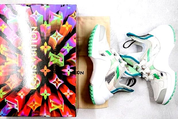 Les sneakers Louis Vuitton Archlight Femme représentent l’équilibre parfait entre l’élégance emblématique et l’innovation stylistique.