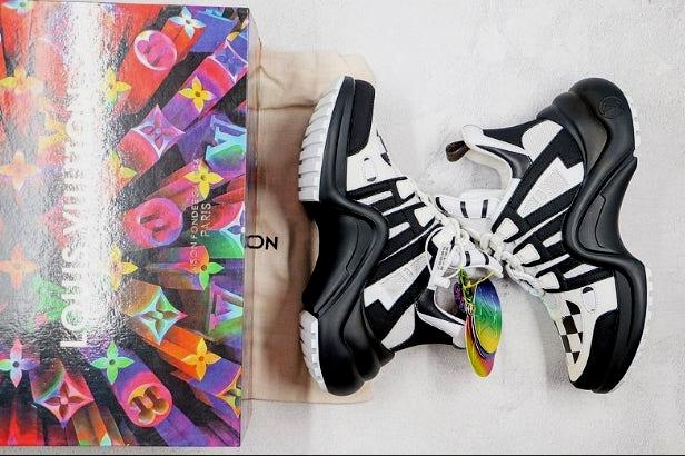 Les sneakers Louis Vuitton Archlight Femme représentent l’équilibre parfait entre l’élégance emblématique et l’innovation stylistique.
