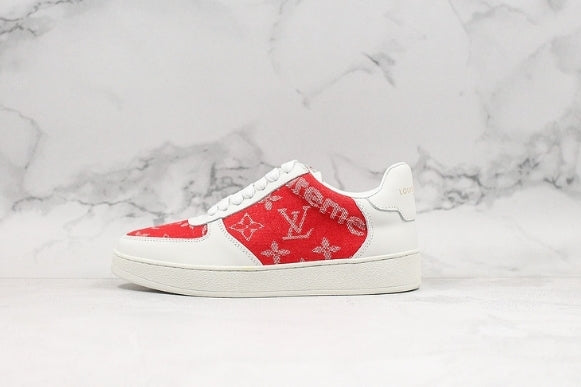 Les sneakers Louis Vuitton Low Femme représentent l’équilibre parfait entre l’élégance emblématique et l’innovation stylistique.