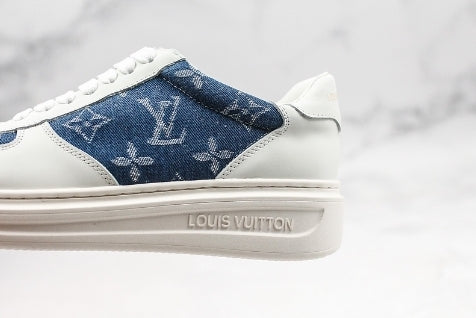 Les sneakers Louis Vuitton Low Femme représentent l’équilibre parfait entre l’élégance emblématique et l’innovation stylistique.