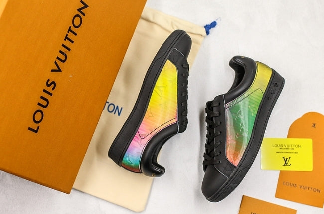 Les sneakers Louis Vuitton Low Femme représentent l’équilibre parfait entre l’élégance emblématique et l’innovation stylistique.
