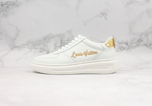 Les sneakers Louis Vuitton Low Femme représentent l’équilibre parfait entre l’élégance emblématique et l’innovation stylistique.