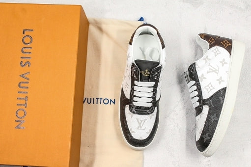 Les sneakers Louis Vuitton Low Femme représentent l’équilibre parfait entre l’élégance emblématique et l’innovation stylistique.