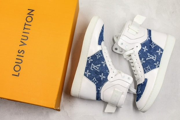 Les sneakers Louis Vuitton Femme représentent l’équilibre parfait entre l’élégance emblématique et l’innovation stylistique.