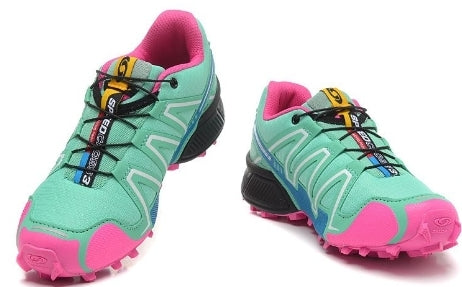 Les baskets Salomon Speed Cross III 1 Femme sont un témoignage de l'engagement de Salomon à combiner style et innovation.