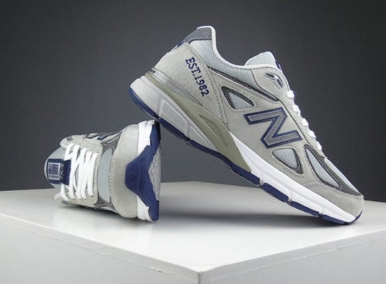 Les baskets New Balance Femme se démarquent par leur esthétique moderne et intemporelle, ainsi que par leur héritage sportif emblématique.