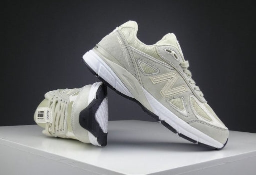 Les baskets New Balance Femme se démarquent par leur esthétique moderne et intemporelle, ainsi que par leur héritage sportif emblématique.