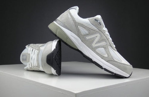 Les baskets New Balance Femme se démarquent par leur esthétique moderne et intemporelle, ainsi que par leur héritage sportif emblématique.