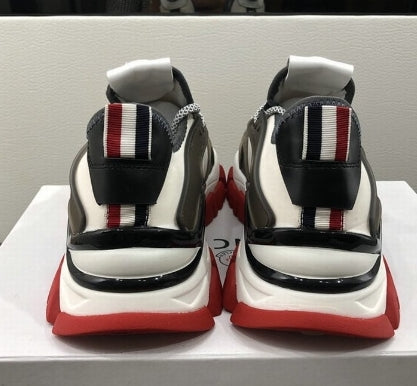 les sneakers Moncler Low Femme sont un témoignage de l'engagement de Moncler à combiner style et performance. Exceptionnel