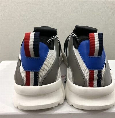 les sneakers Moncler Low Femme sont un témoignage de l'engagement de Moncler à combiner style et performance. Exceptionnel