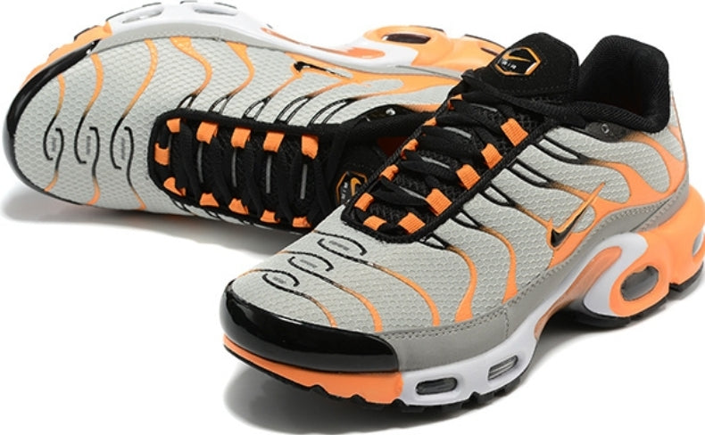 baskets Nike Air Max Plus Grey Orange