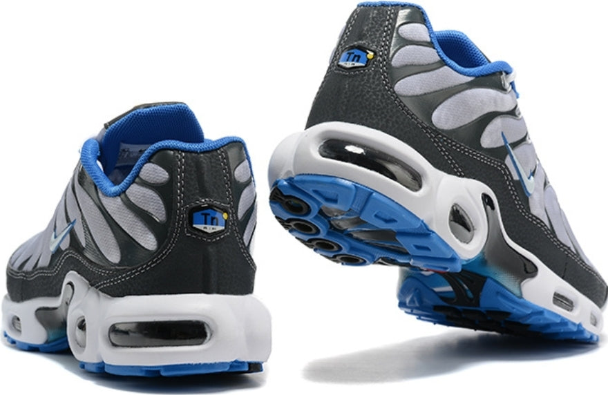 baskets Nike Air Max Plus SE Social FC
