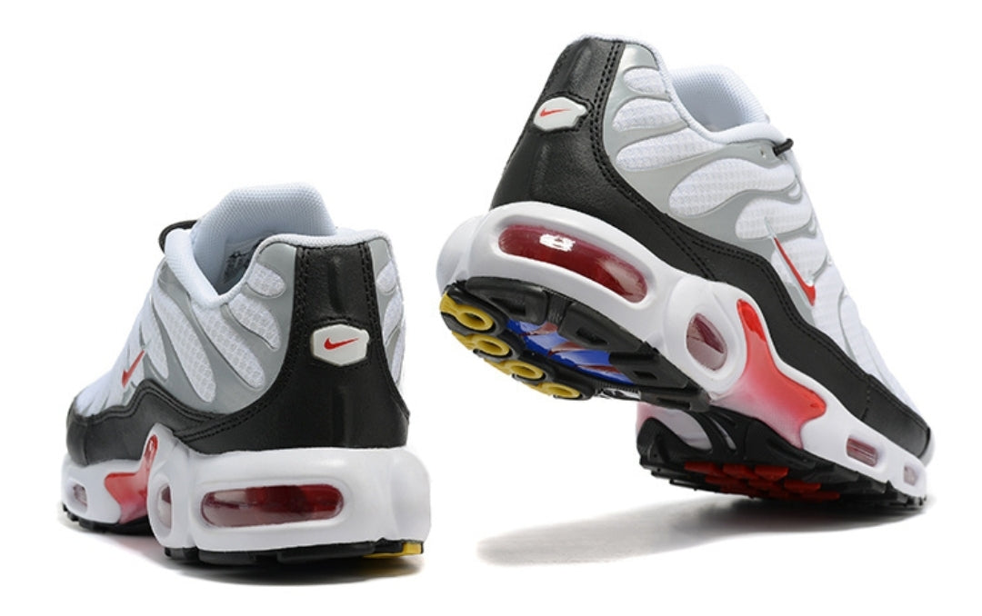 baskets Nike Air Max Plus Photon Dust Varsity Red