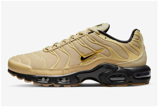 baskets Nike Air Max Plus tn  Gold Black Gum