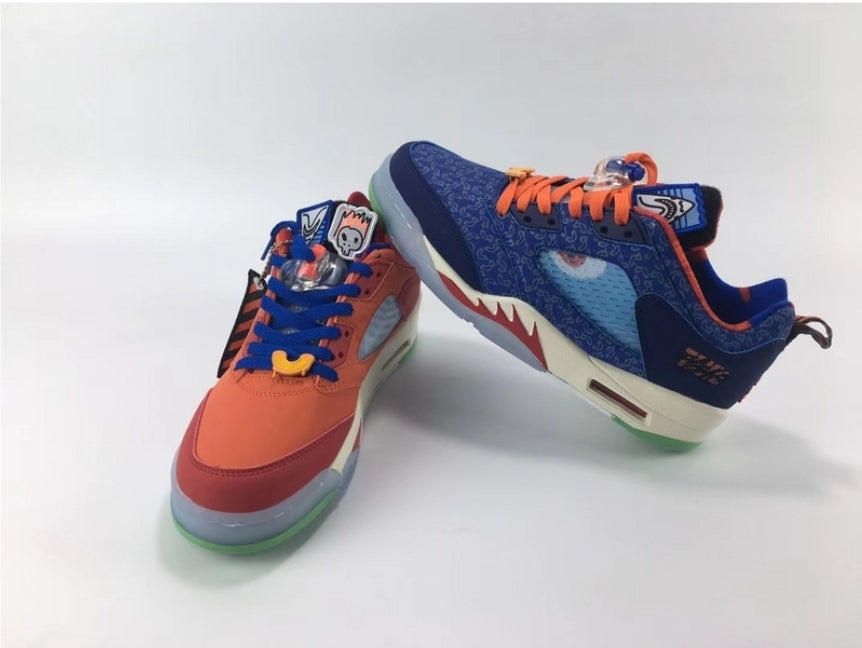 Les baskets Air Jordan 5 offrent un style audacieux et une performance exceptionnelle. leur design unique emblématique. Pas cher. Le moins cher.