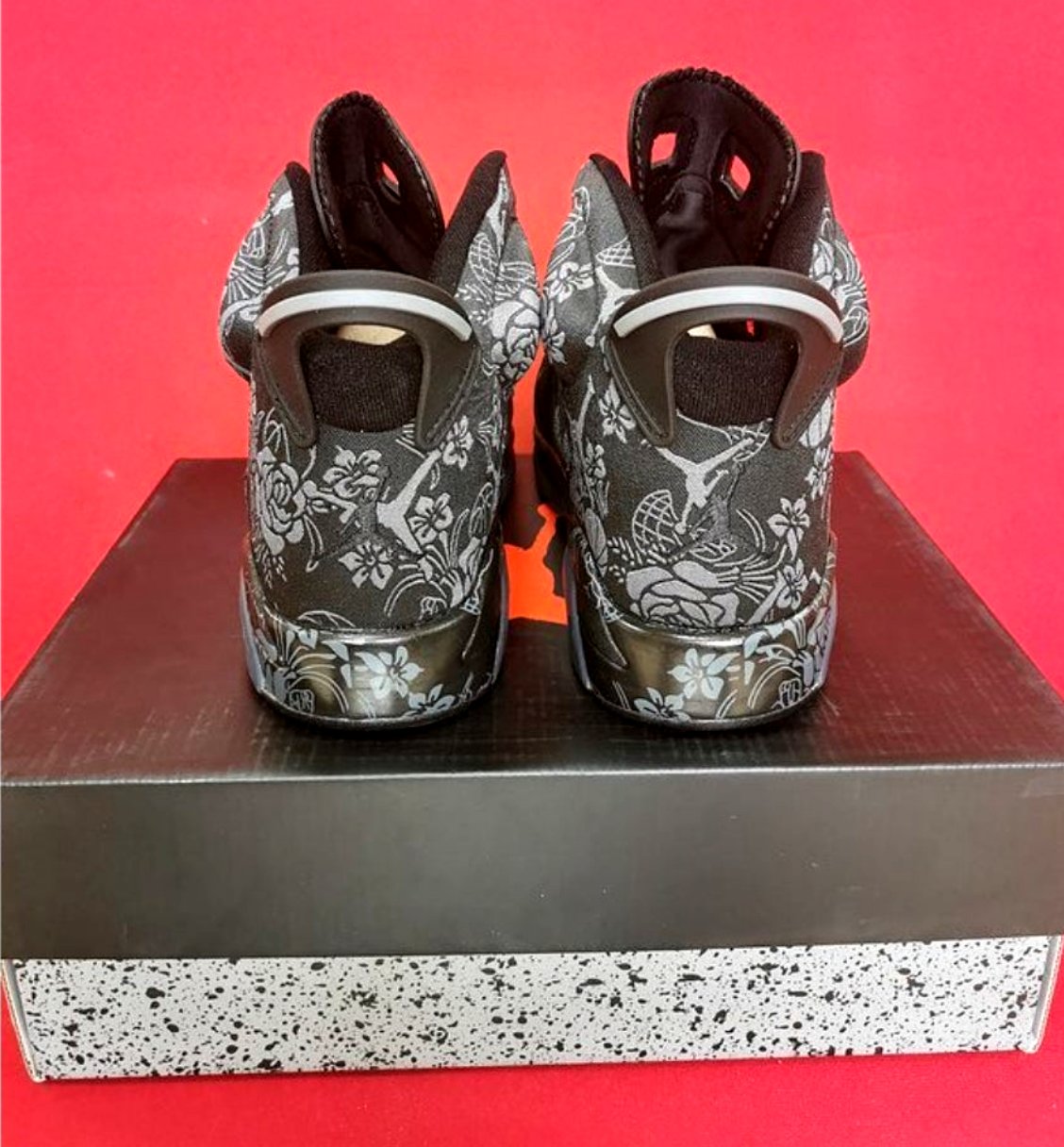 Les baskets Air Jordan 6 offrent un style emblématique  performance remarquable.
design distinctif matériaux. Baskets pas Cher. Le moins cher.