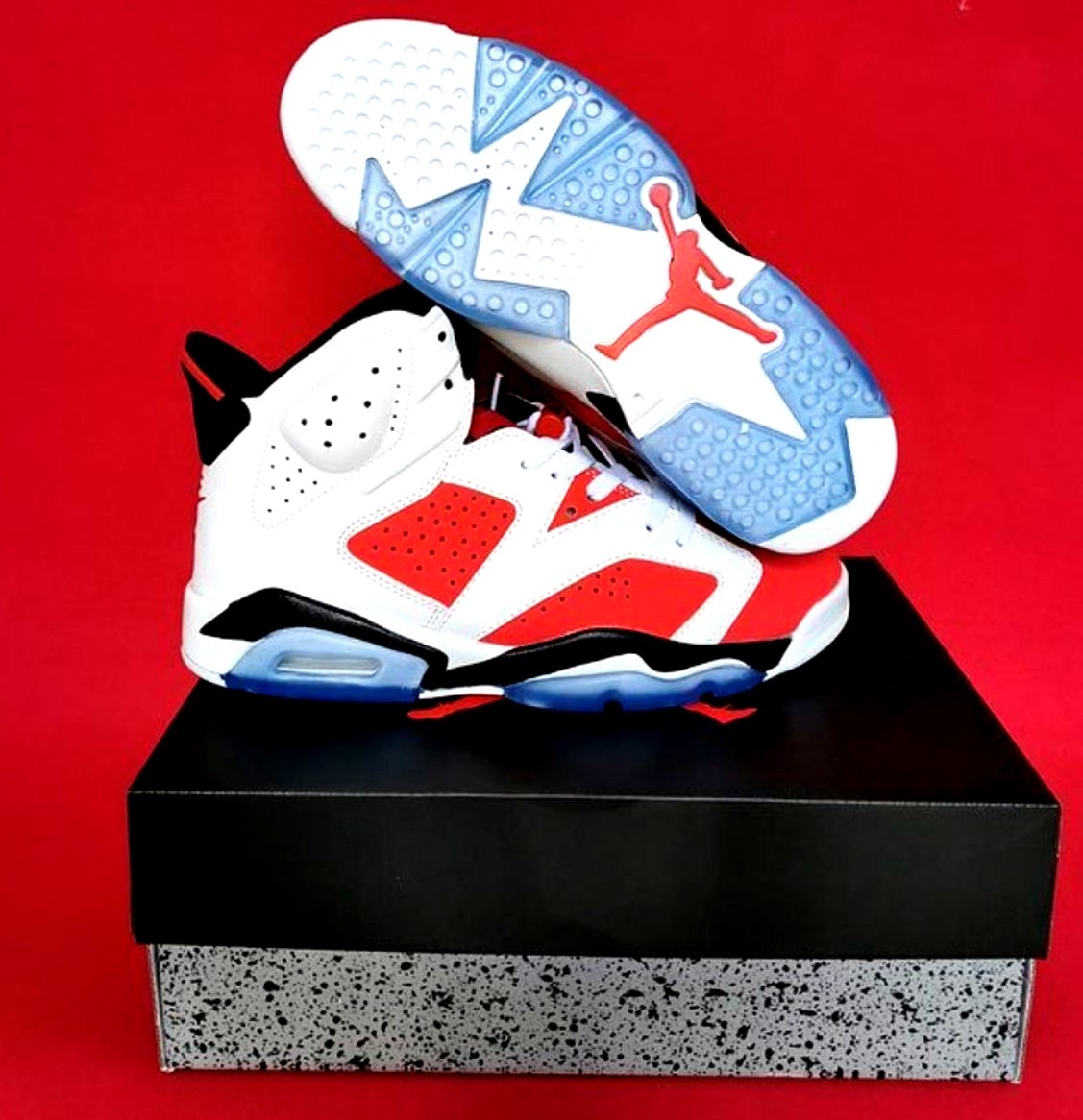 Les baskets Air Jordan 6 offrent un style emblématique  performance remarquable.
design distinctif matériaux. Baskets pas Cher. Le moins cher.
