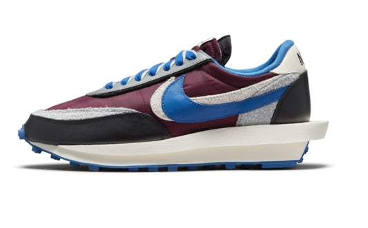 Les baskets Nike Air Uptempo combinent style audacieux et innovation. Leur design emblématique et leurs lettres surdimensionnées . Pas cher. Le moins cher.